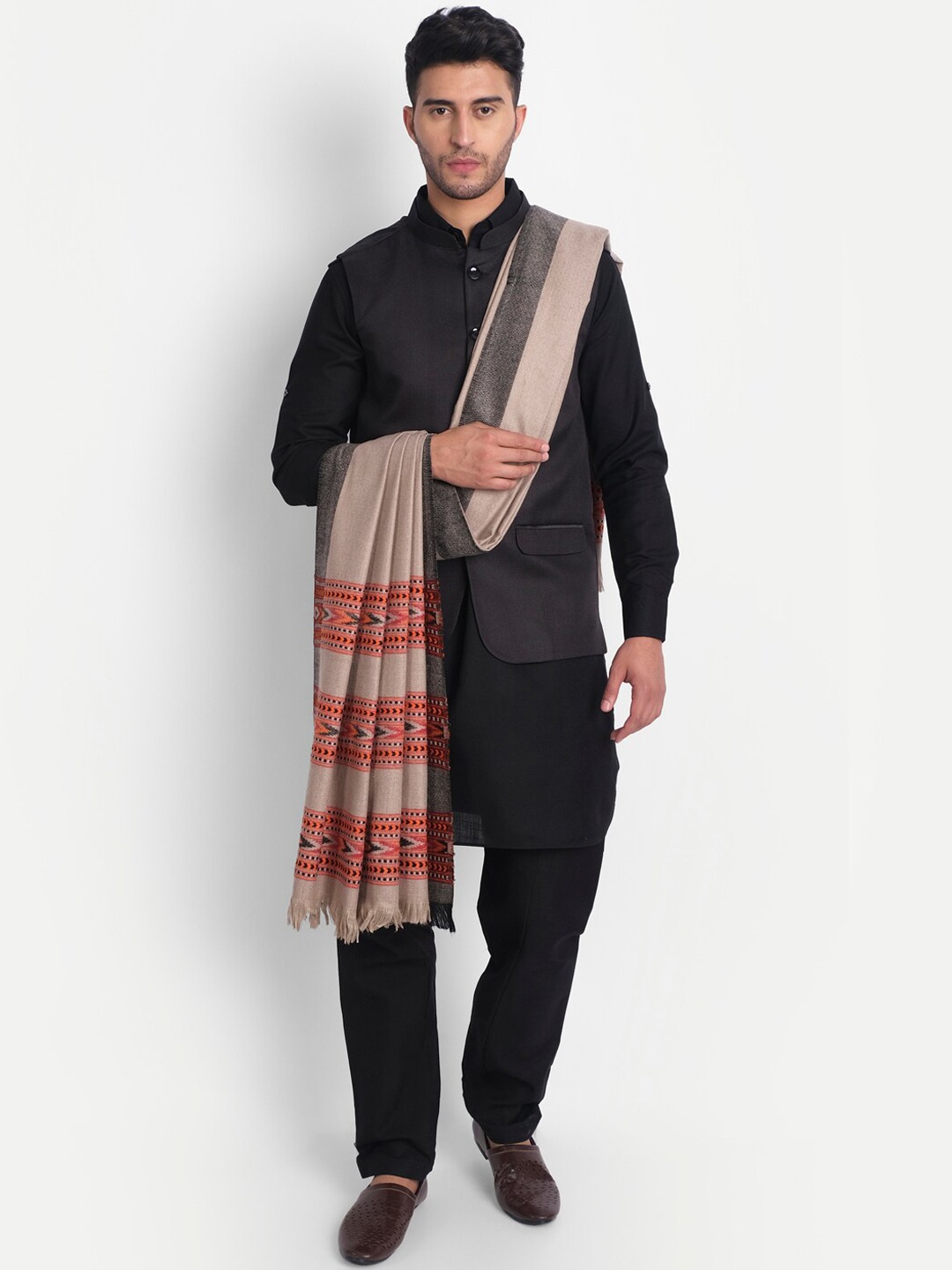 

Zamour Men Grey & Orange Woven-Design Shawl