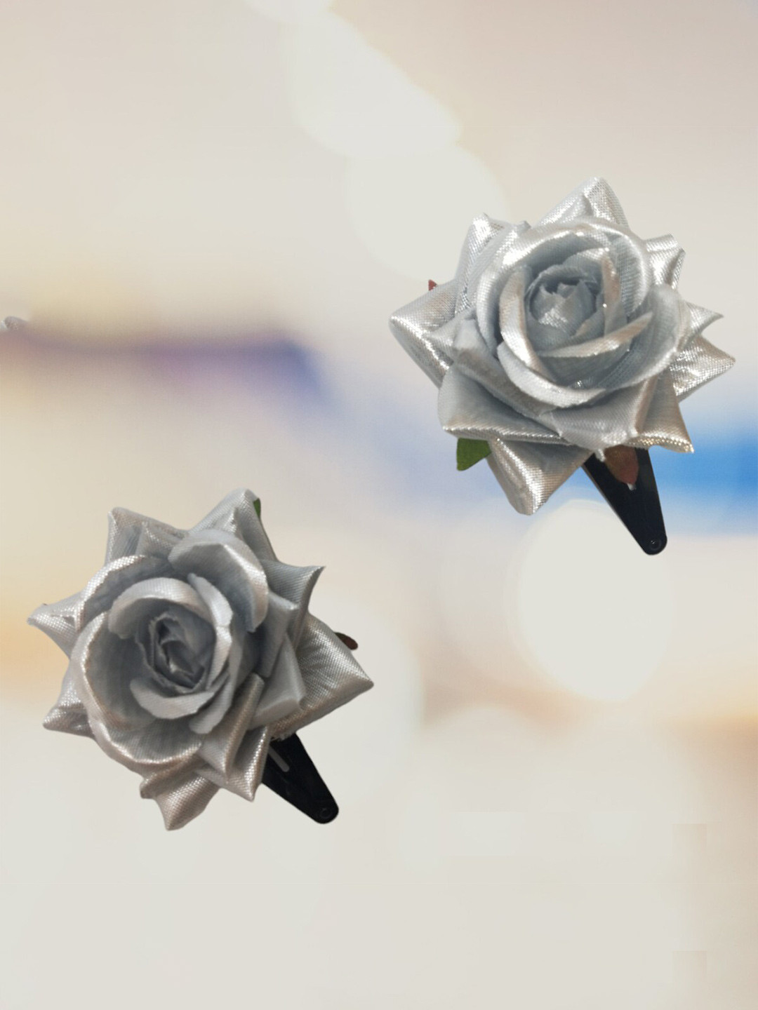 

LYF5STAR Women Silver-Toned & Black Set of 2 Tic Tac Hair Clip