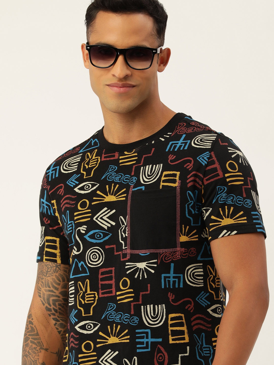 

FOREVER 21 Men Multicoloured Graphic Printed Pure Cotton T-shirt With Patch Pocket, Multi