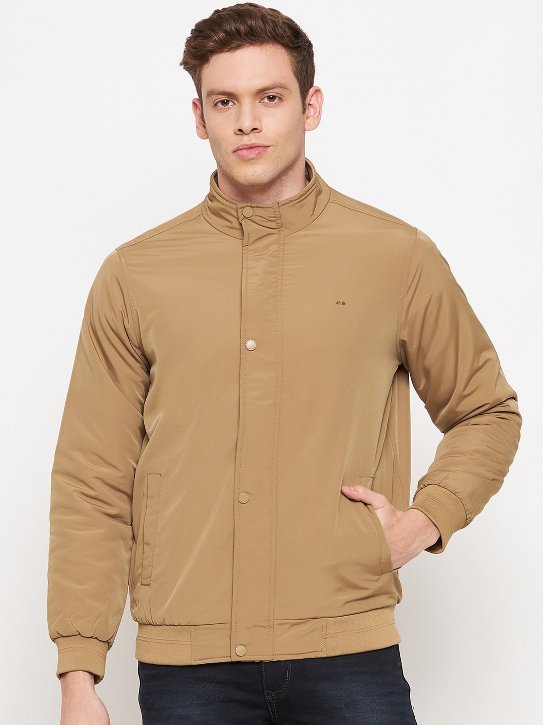 

Okane Men Khaki Solid Padded Jacket