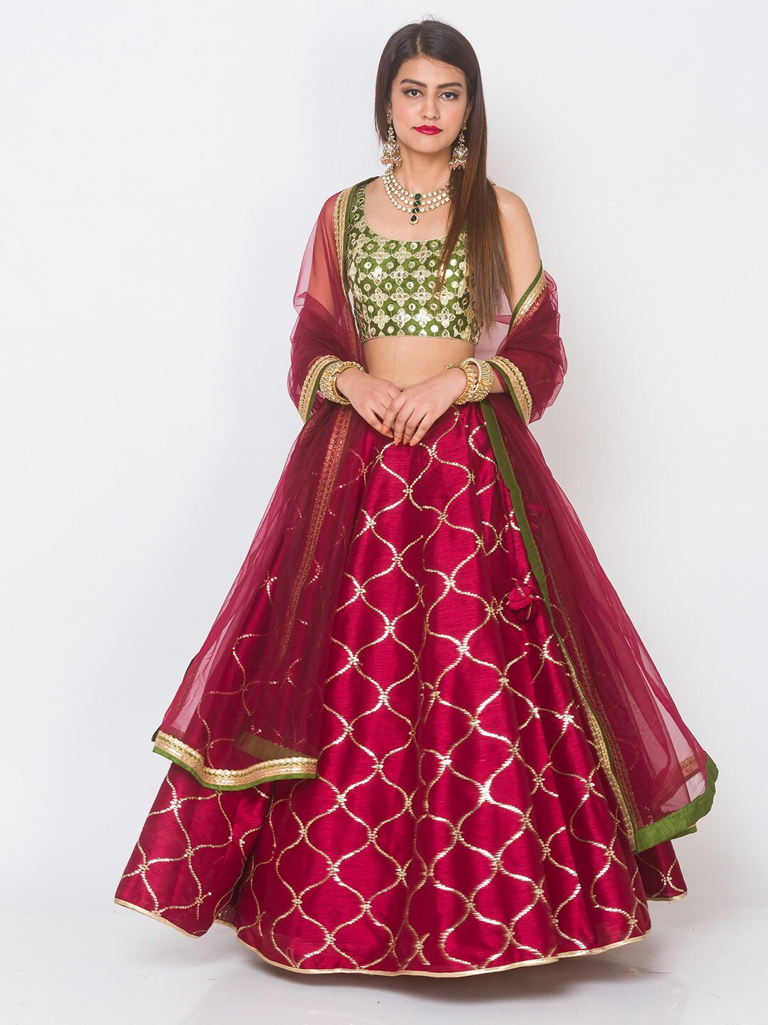 

6Y COLLECTIVE Maroon & Green Embellished Sequinned Semi-Stitched Lehenga & Unstitched Blouse With Dupatta
