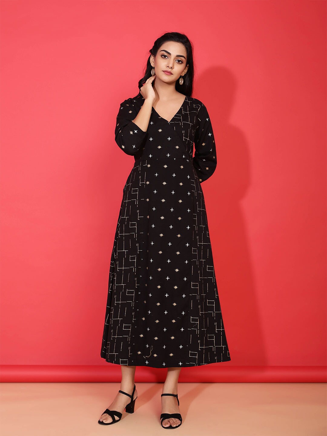 

Tistabene Black & brown Printed V-Neck Anarkali Kurti