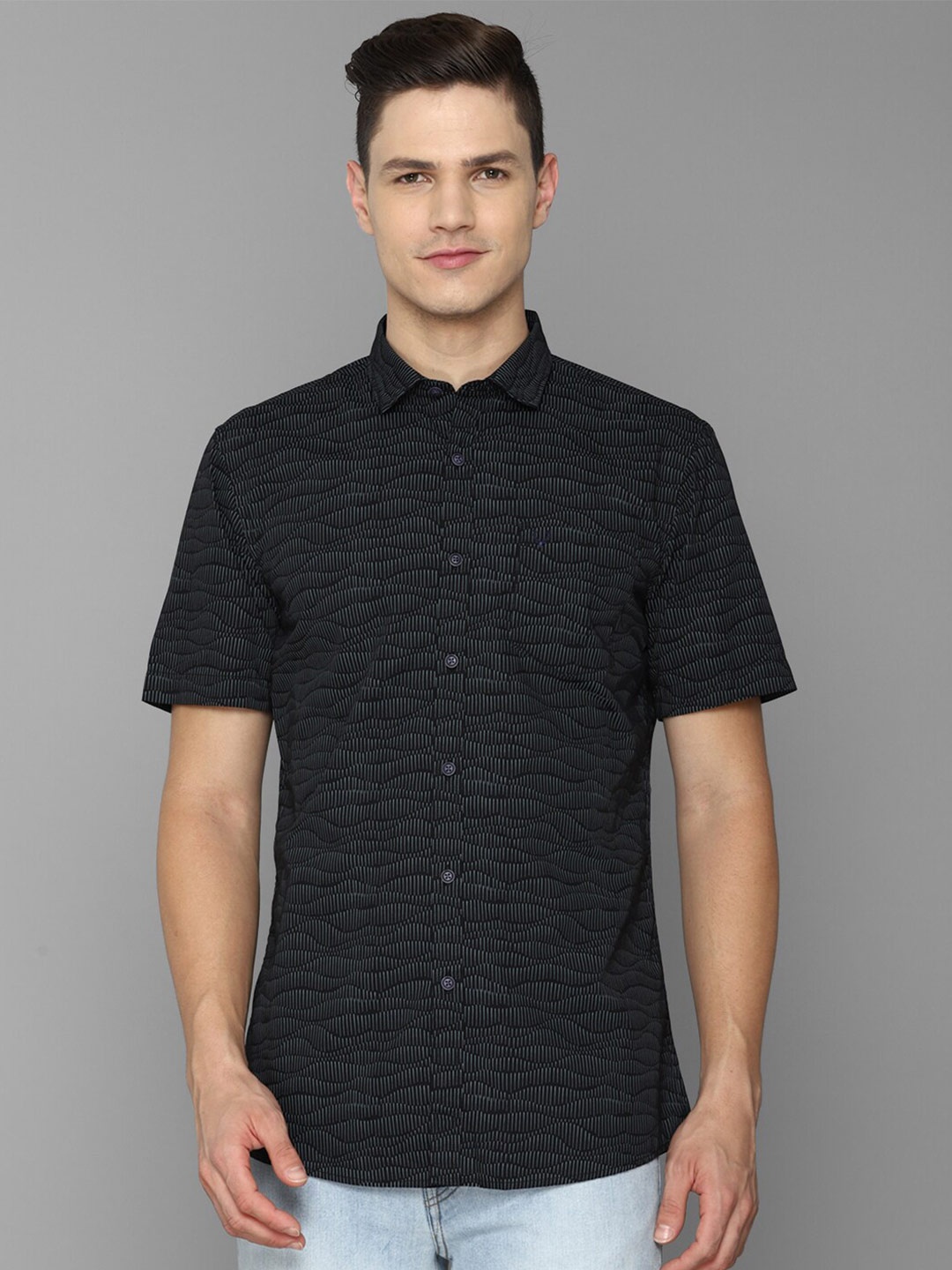 

Allen Solly Sport Men Black Printed Cotton Casual Shirt