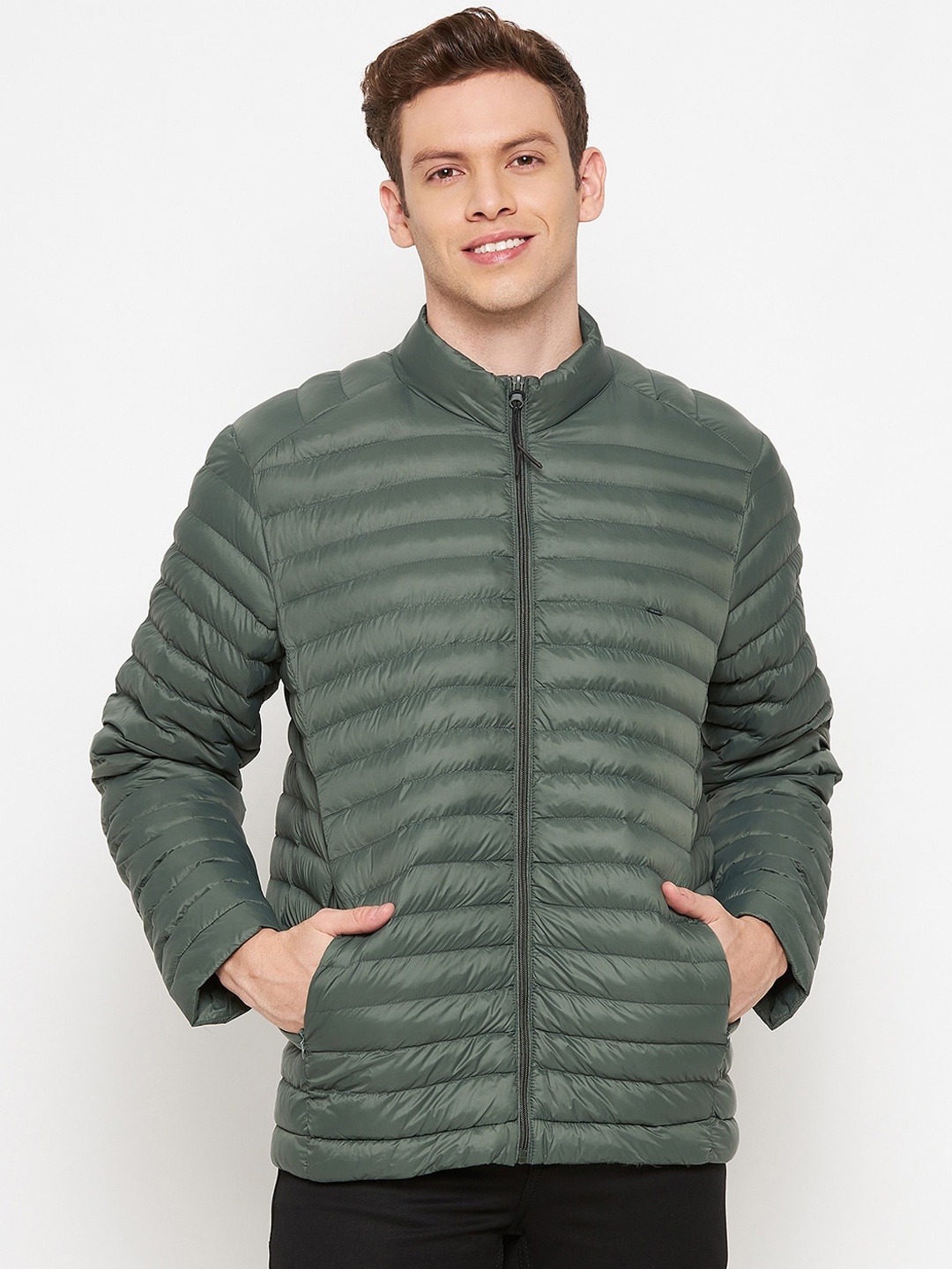

Okane Men Olive Green Solid Lightweight Puffer Jacket