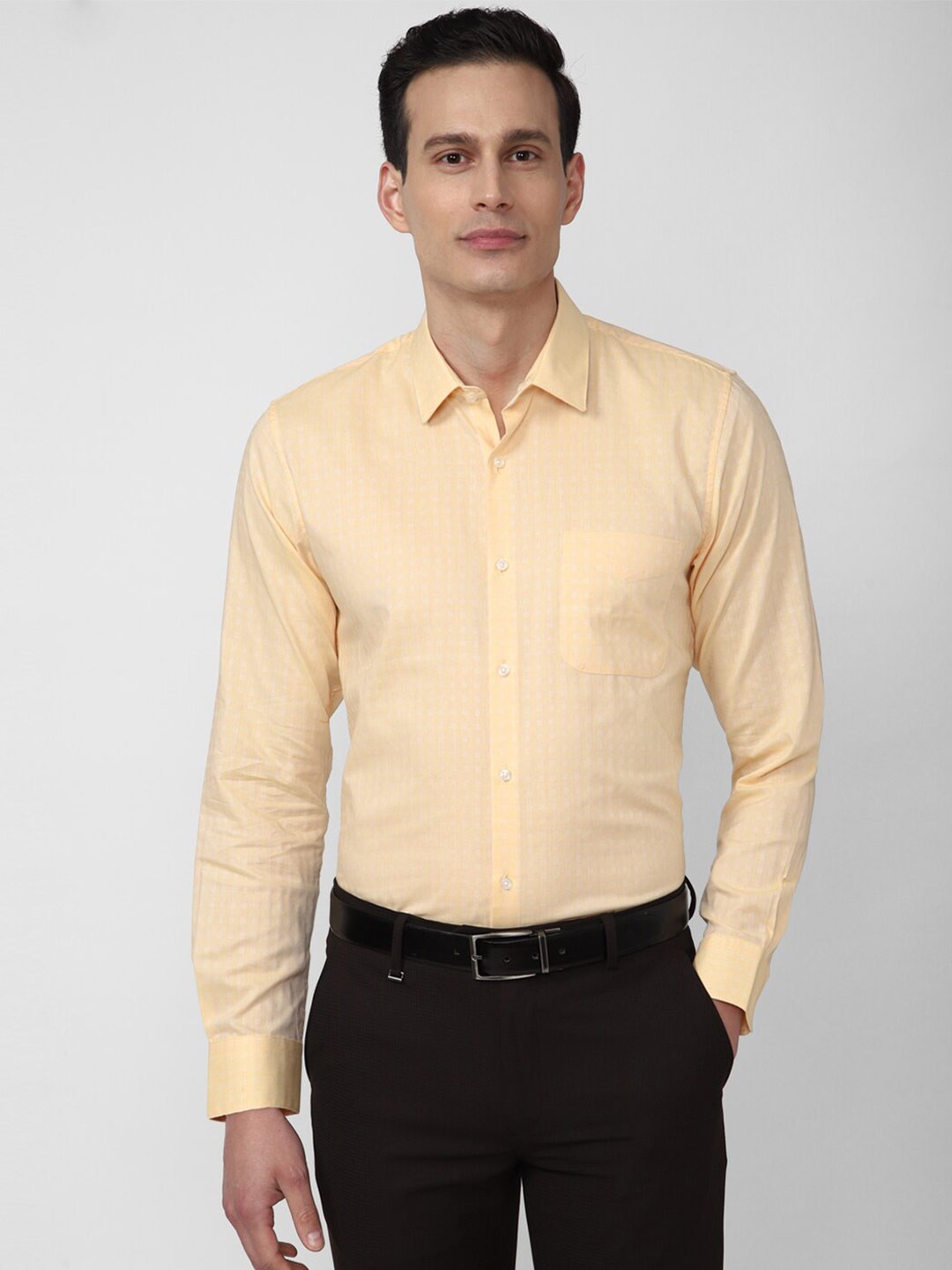 

Peter England Men Yellow Slim Fit Formal Shirt