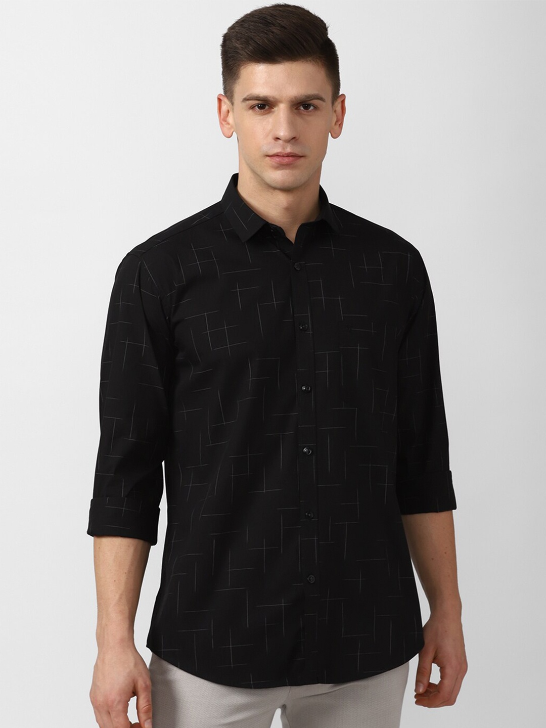 

V Dot Men Black Slim Fit Printed Casual Shirt