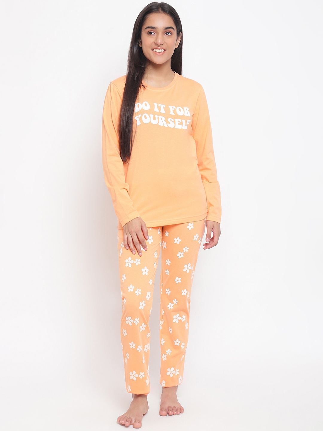

Lil Tomatoes Girls Printed Night Suit, Peach