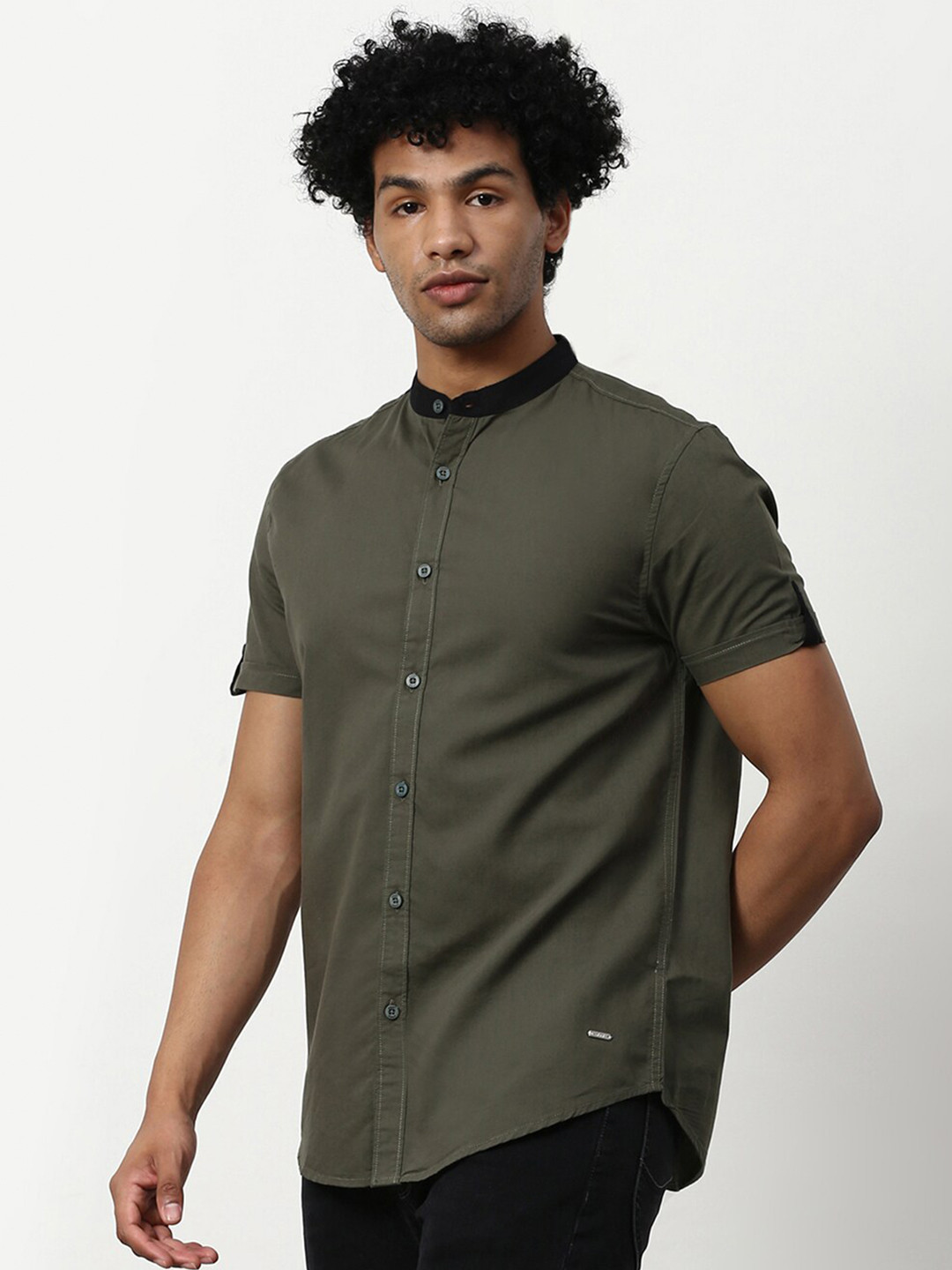 

abof Men Olive Green Solid Mandarin Collar Regular Fit Shirt
