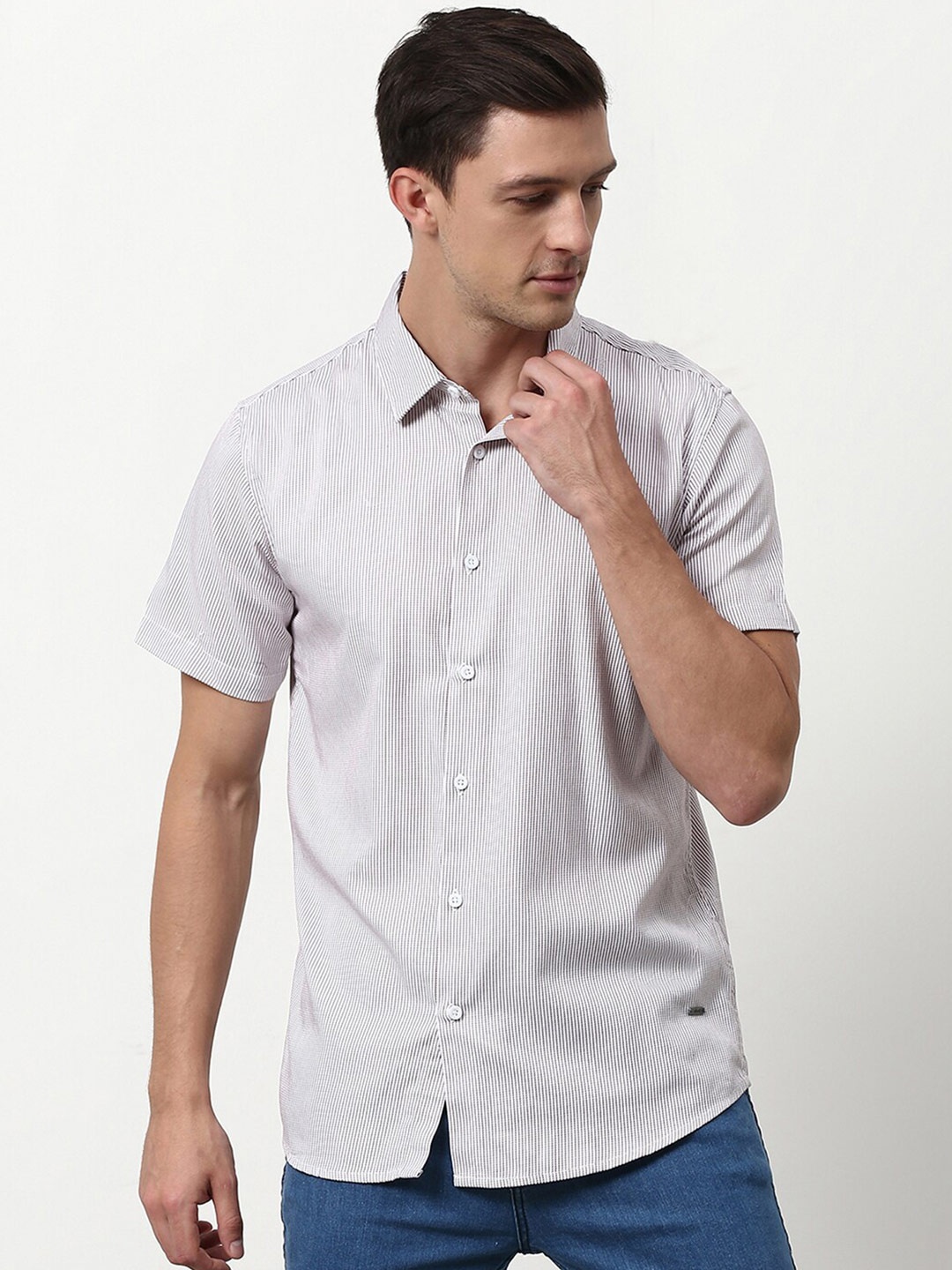 

abof Men Off White Striped Spread Collar Regular Fit Shirt