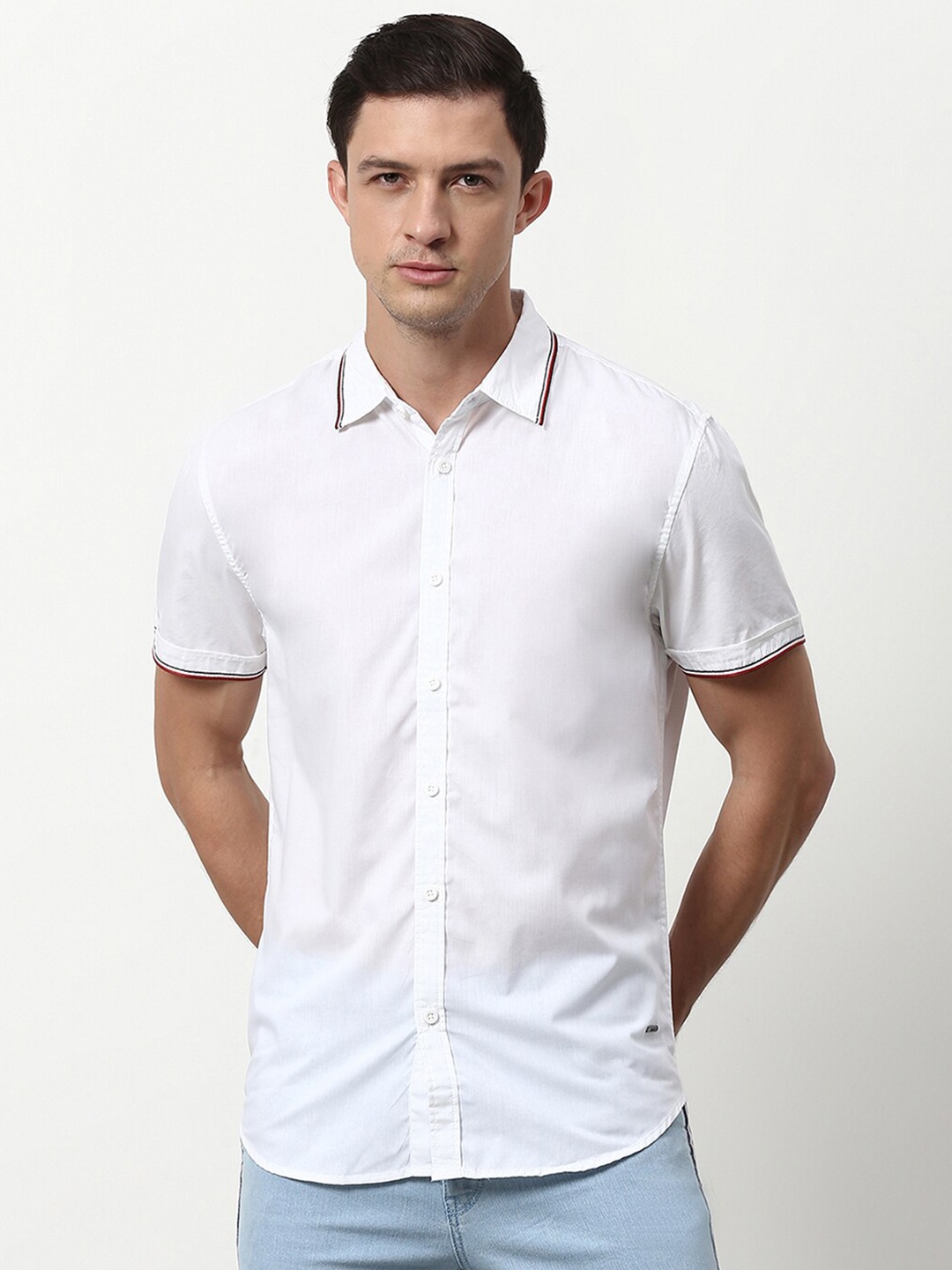 

abof Men White Solid Casual Shirt