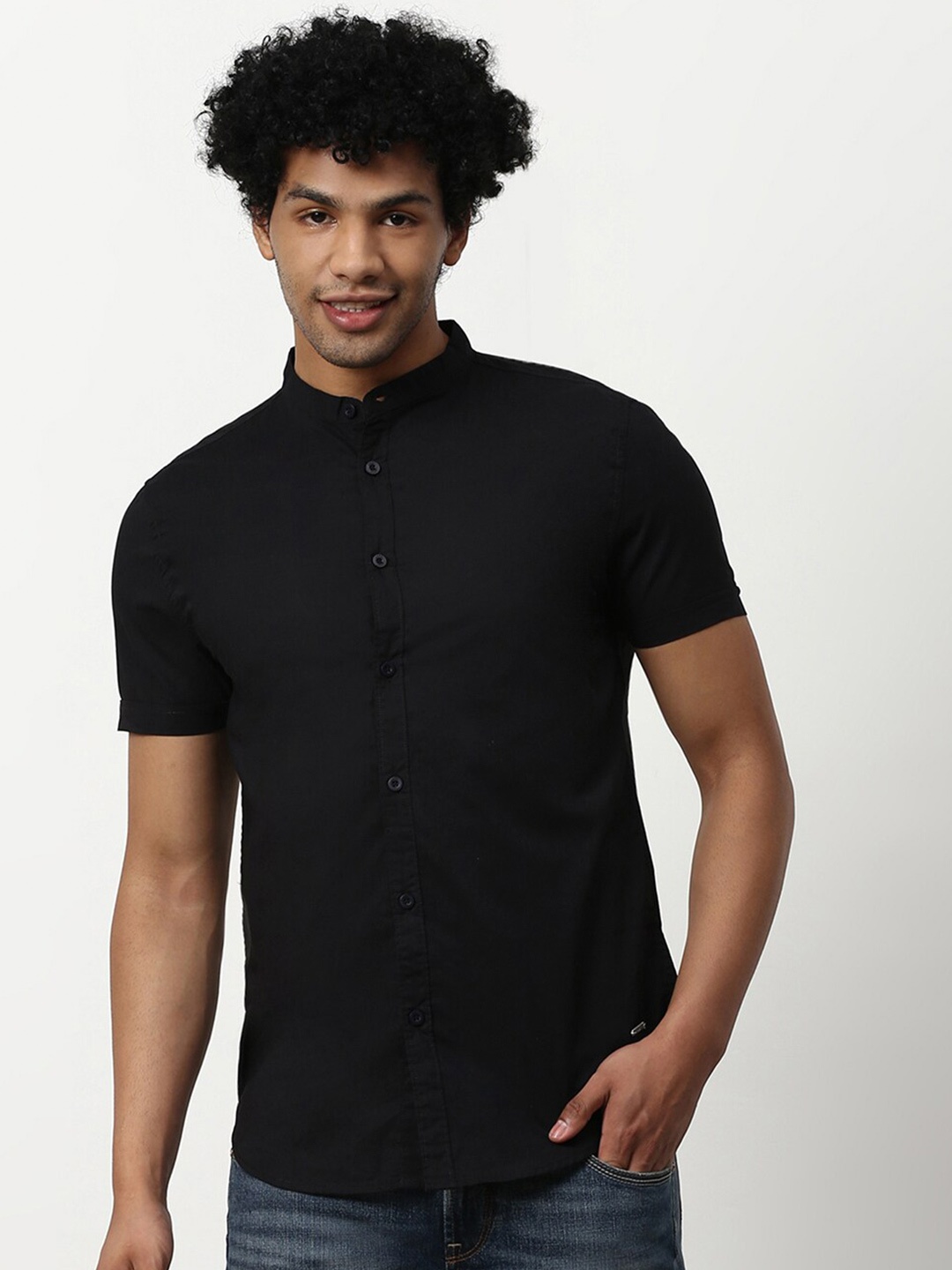 

abof Men Black Solid Mandarin Collar Casual Shirt