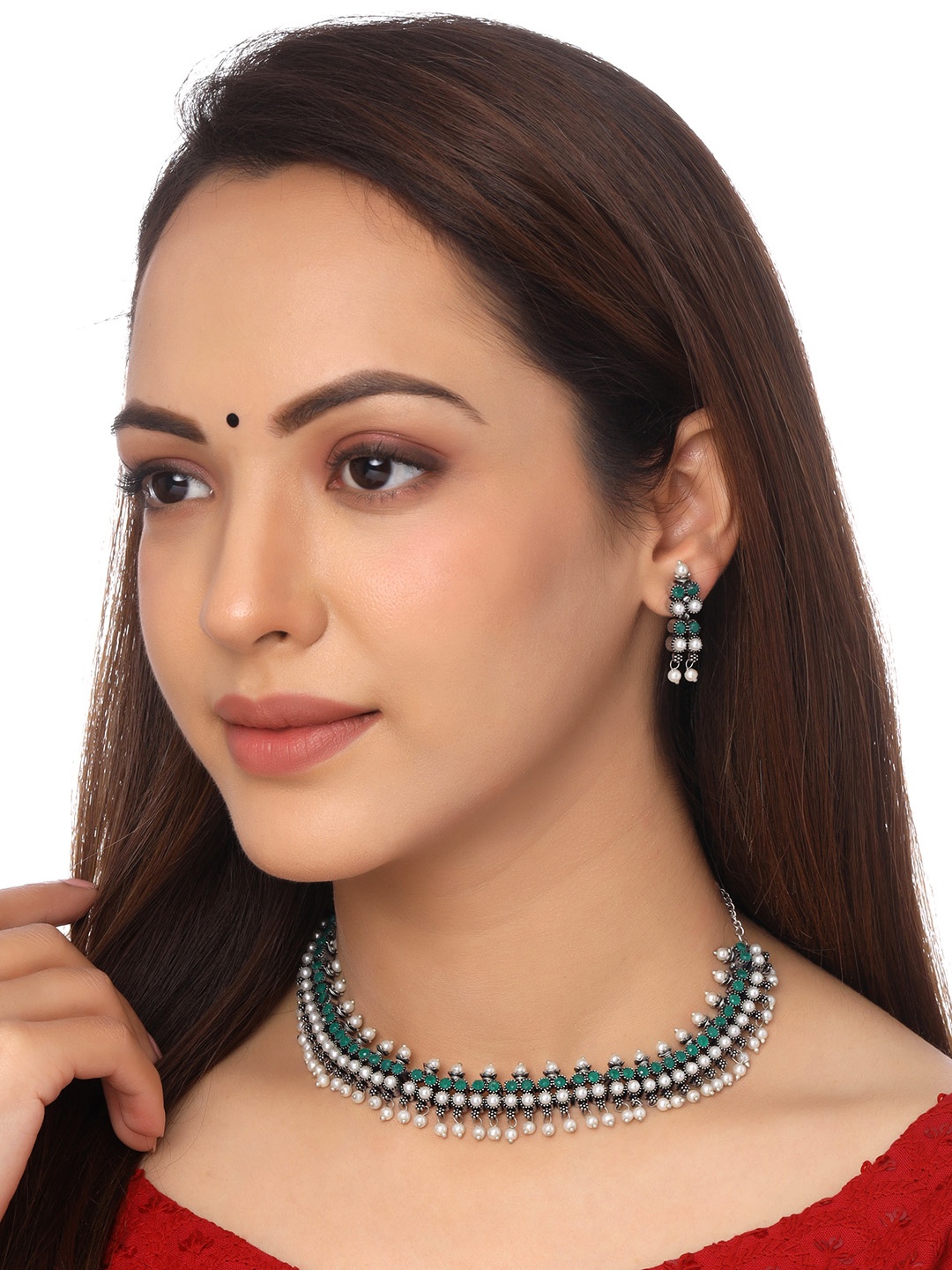 

Yellow Chimes Green & White Pearls Studded Choker Jewellery Set