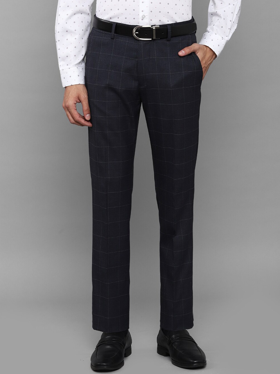 

Louis Philippe Men Black Checked Slim Fit Trousers