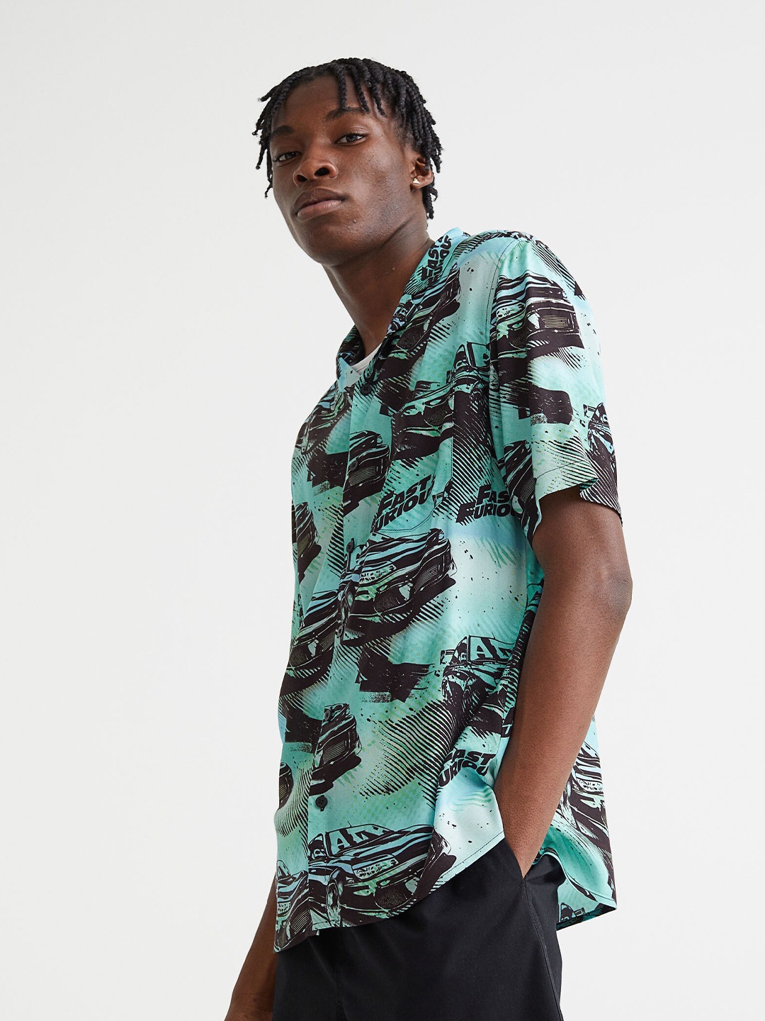 

H&M Men Turquoise Blue Relaxed Fit Patterned Resort Shirt