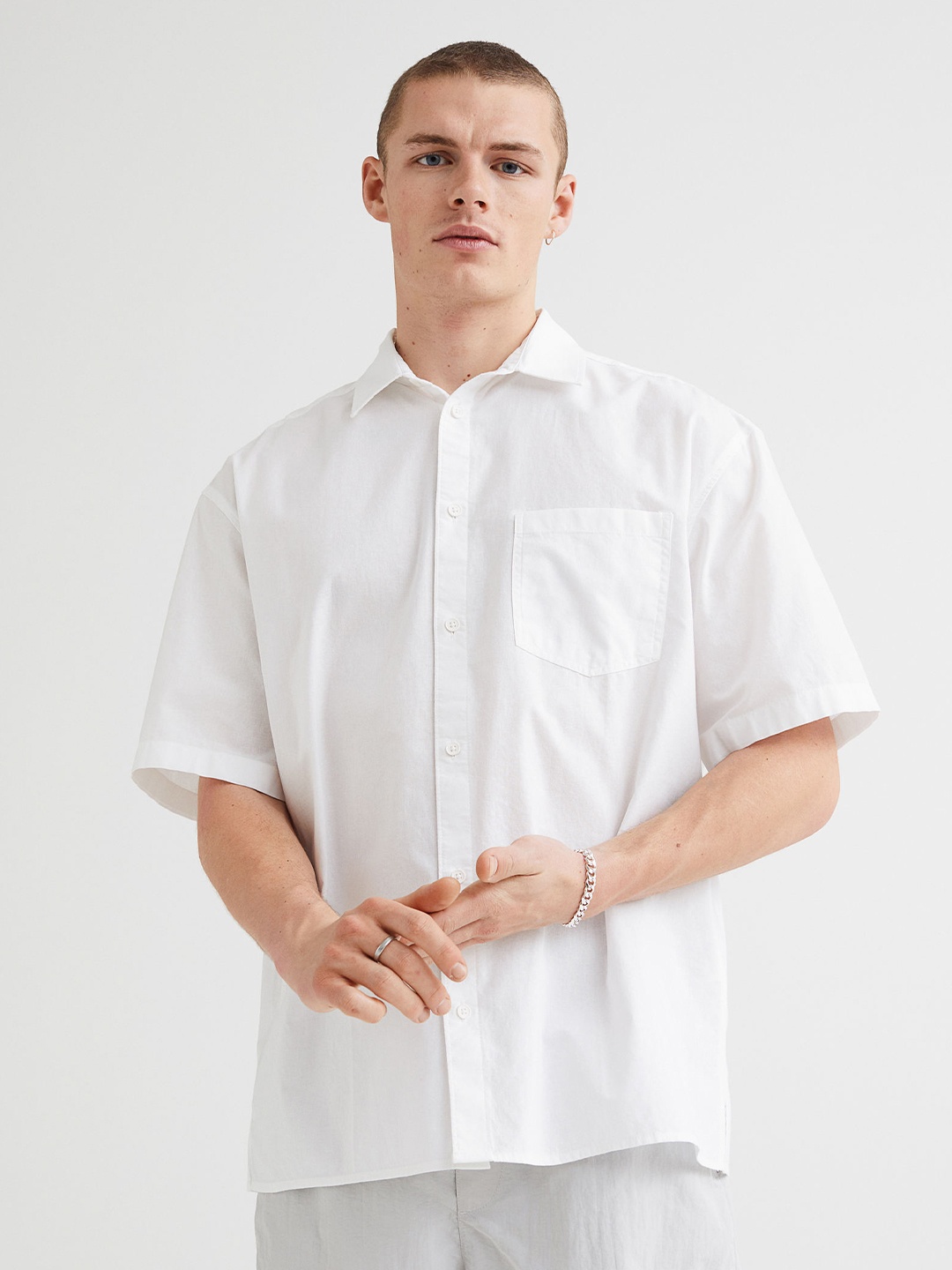 

H&M White Relaxed Fit Short-Sleeved Shirt