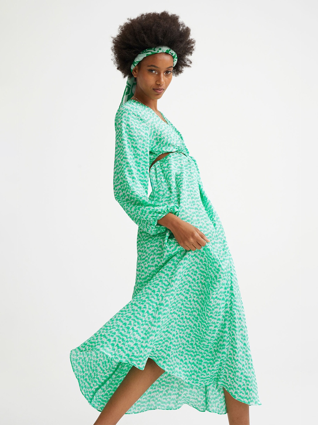 

H&M Woman Green Balloon-sleeved cut-out crepe dress
