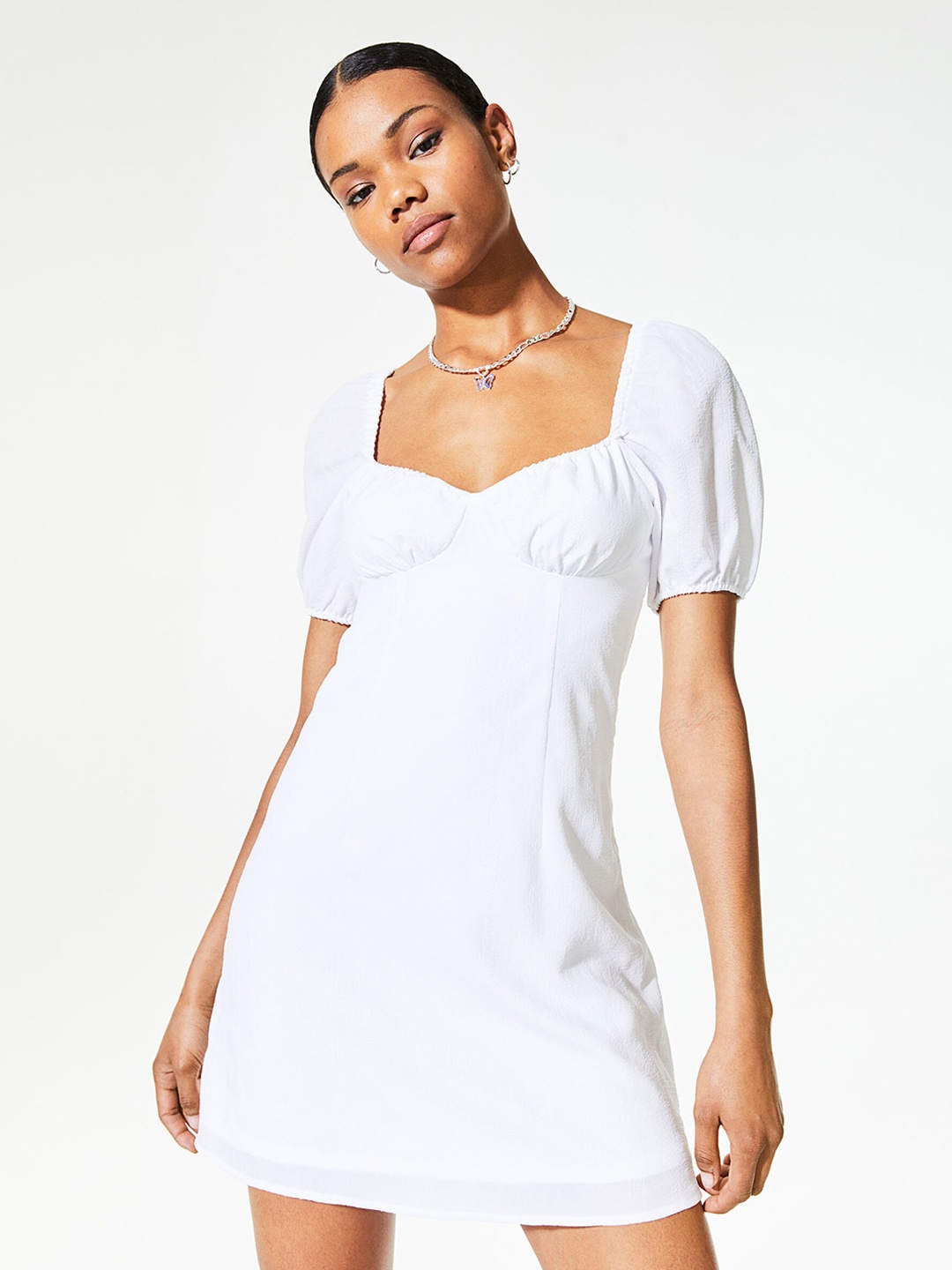 

H&M White Puff-Sleeved Crpe Dress
