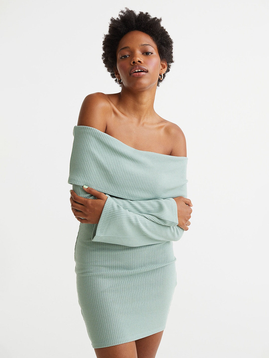 

H&M Green Off-Shoulder A-Line Dress