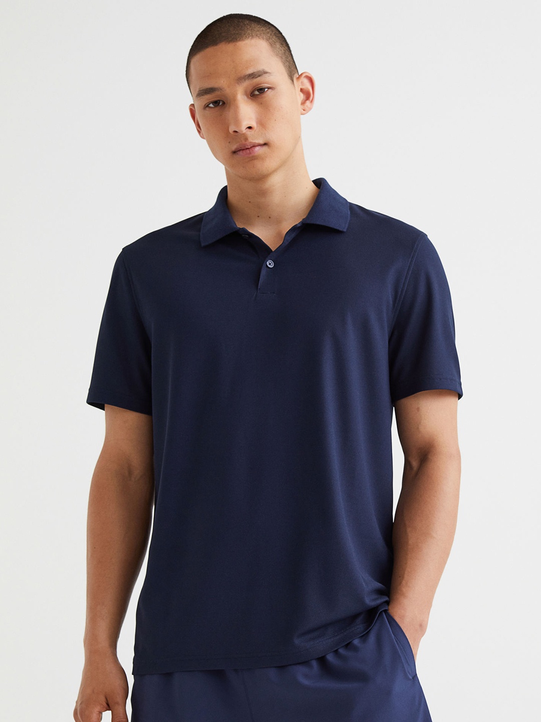 

H&M Men Navy Blue Polo Collar T-shirt