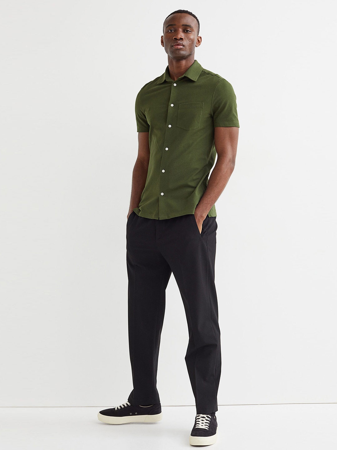 

H&M Men Green Muscle Fit Cotton Piqu Top