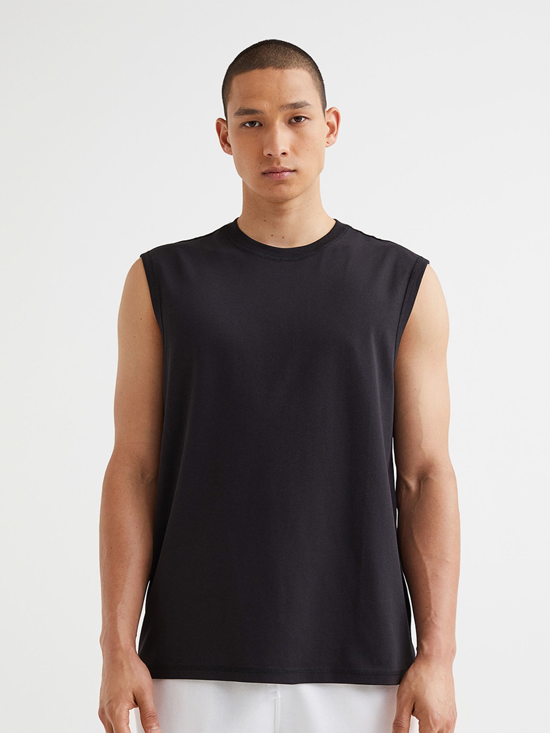 

H&M Men Black Regular Fit COOLMAX Top