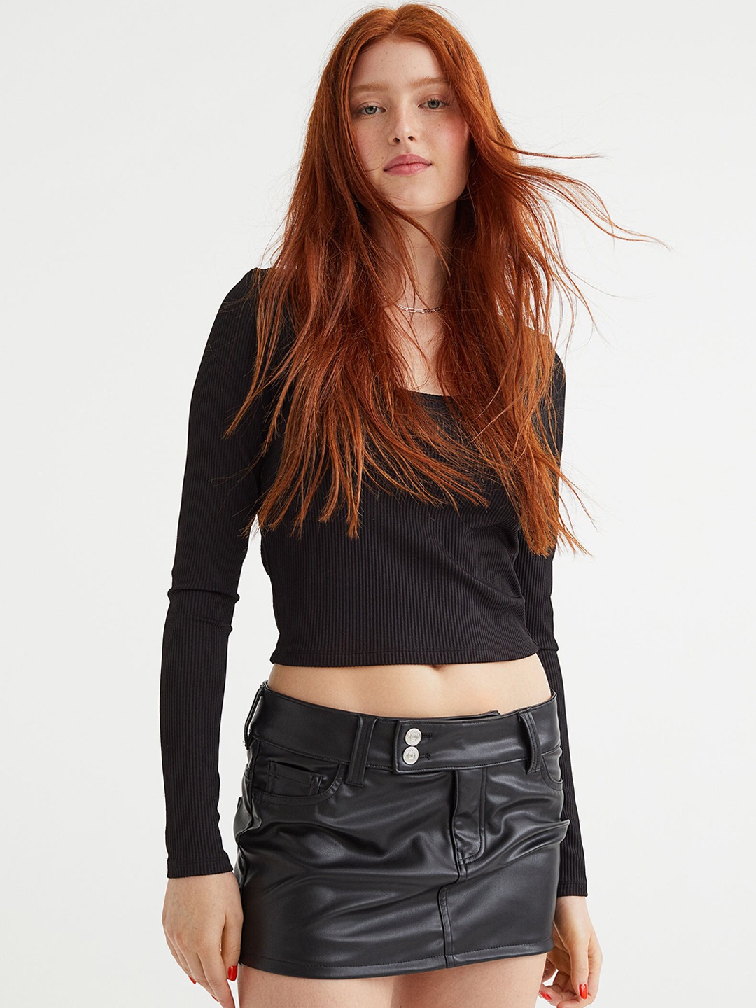 

H&M Women Black Solid Mini Skirt