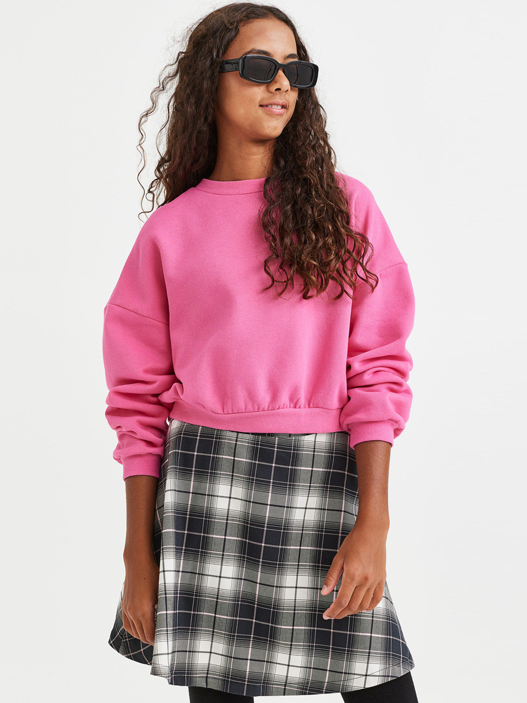 

H&M Girls Black Checked Mini Skirt With Sweatshirt