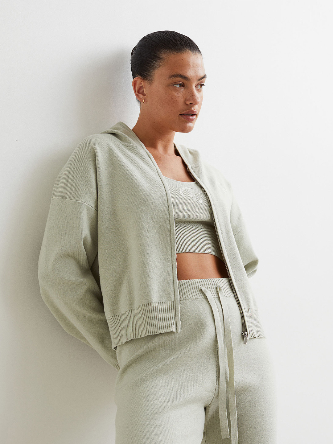 

H&M Women Green Knitted Zip-Through Hoodie