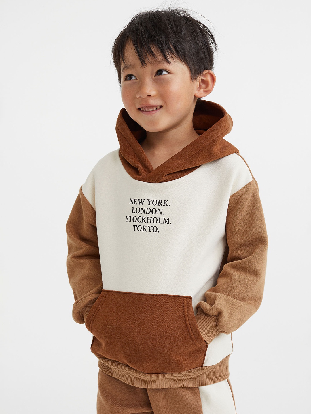 

H&M Boys White Printed Hoodie