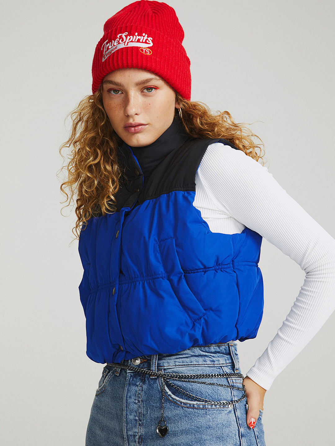 

H&M Women Blue Padded Gilet