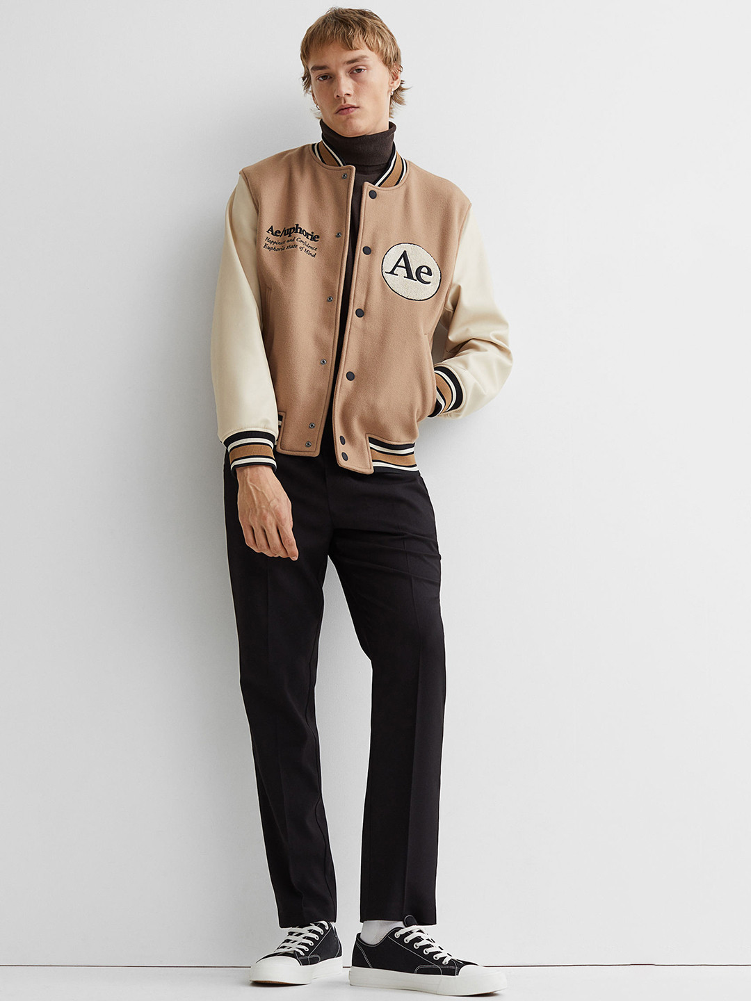 

H&M Men Black Slim Fit Joggers