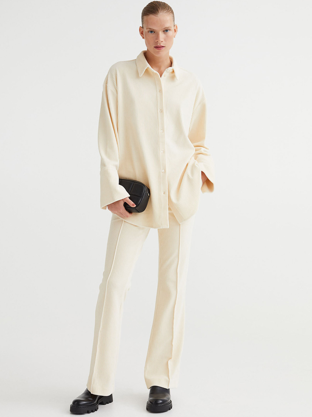 

H&M Women Off White Ribbed Velour Trousers