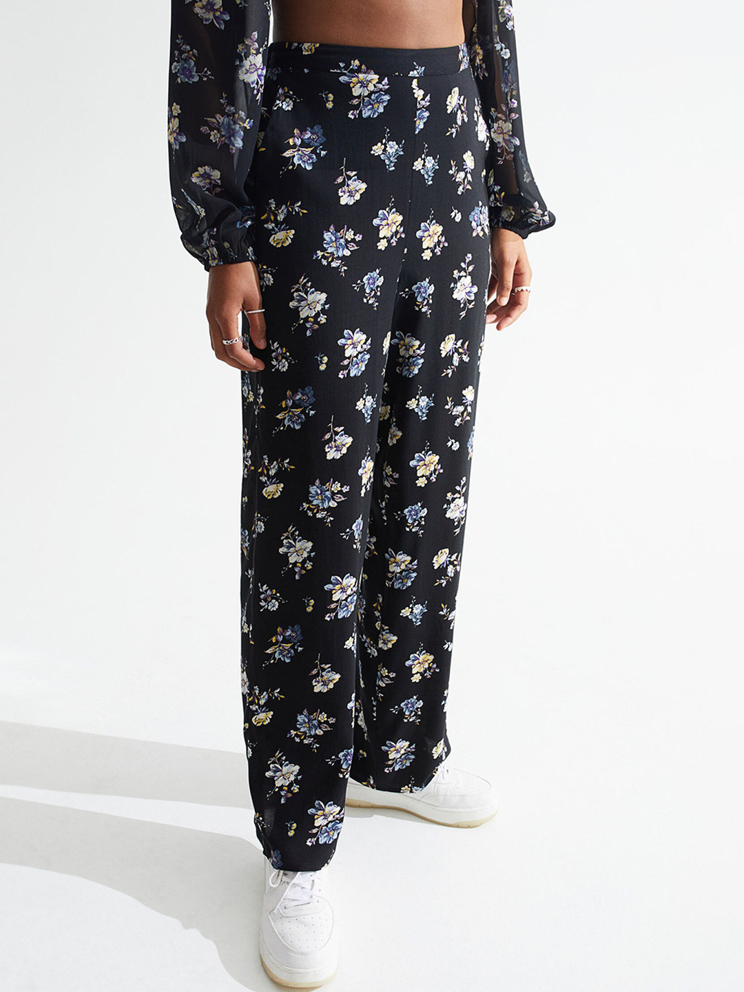 

H&M Women Black Wide Trousers