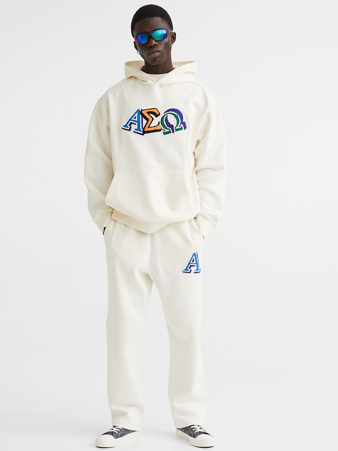 

H&M Men White Relaxed Fit Joggers