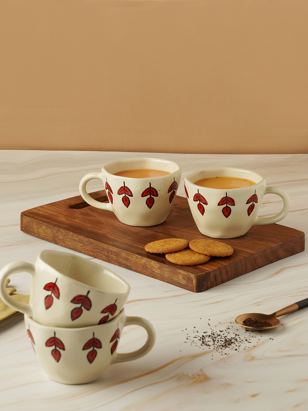 

PUREZENTO White And Red Set Of 4 Hand Painted Ceramic Cups 210 ml Each
