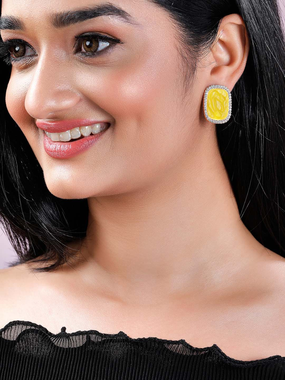 

TOKYO TALKIES X rubans FASHION ACCESSORIES Yellow & Gold-Plated Geometric Studs Earrings