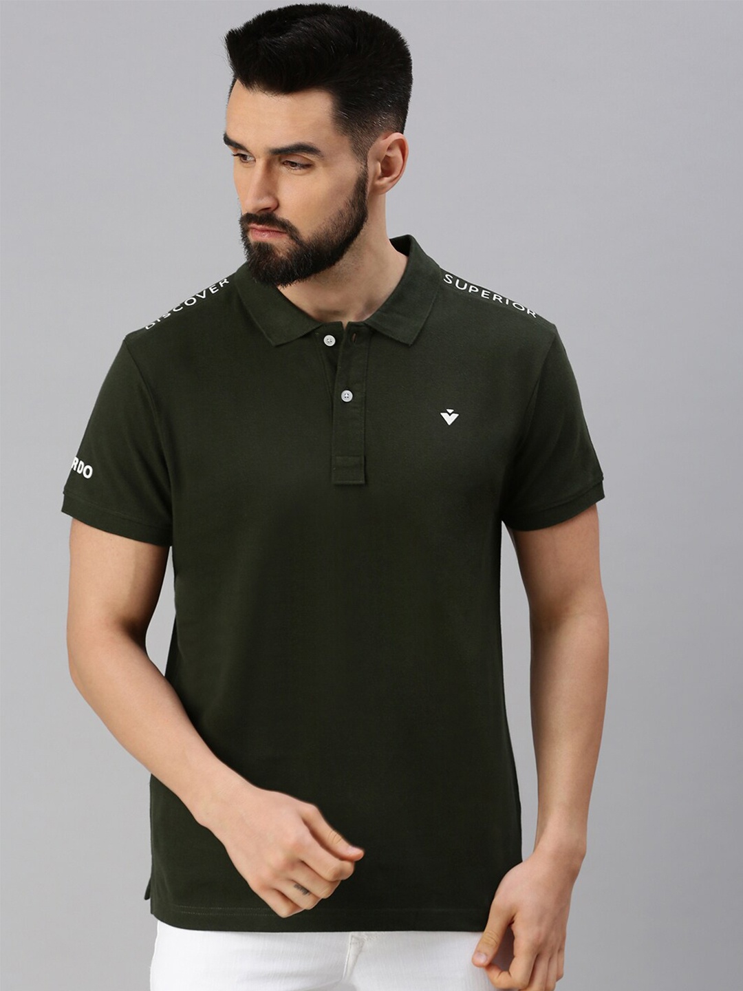 

VEIRDO Men Olive Green Polo Collar T-shirt