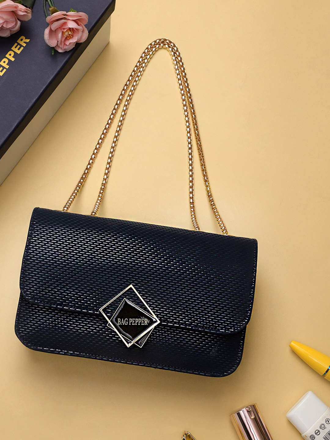 

Bag Pepper Black Textured PU Structured Sling Bag