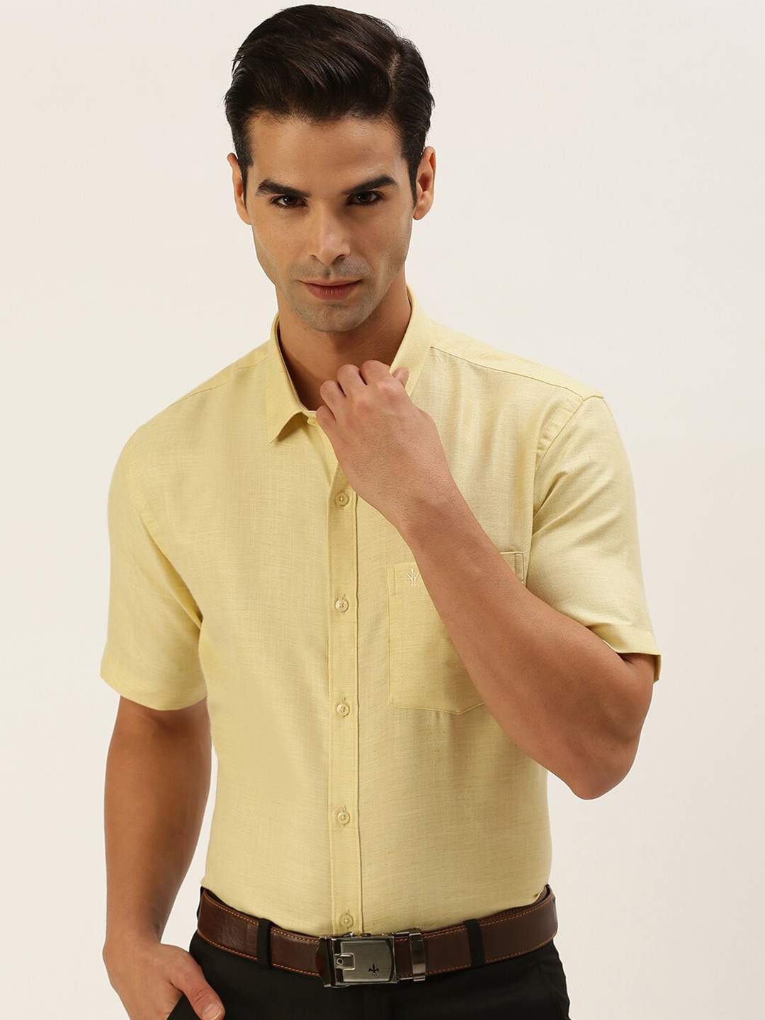 

Ramraj Men Cream-Coloured Solid Formal Shirt