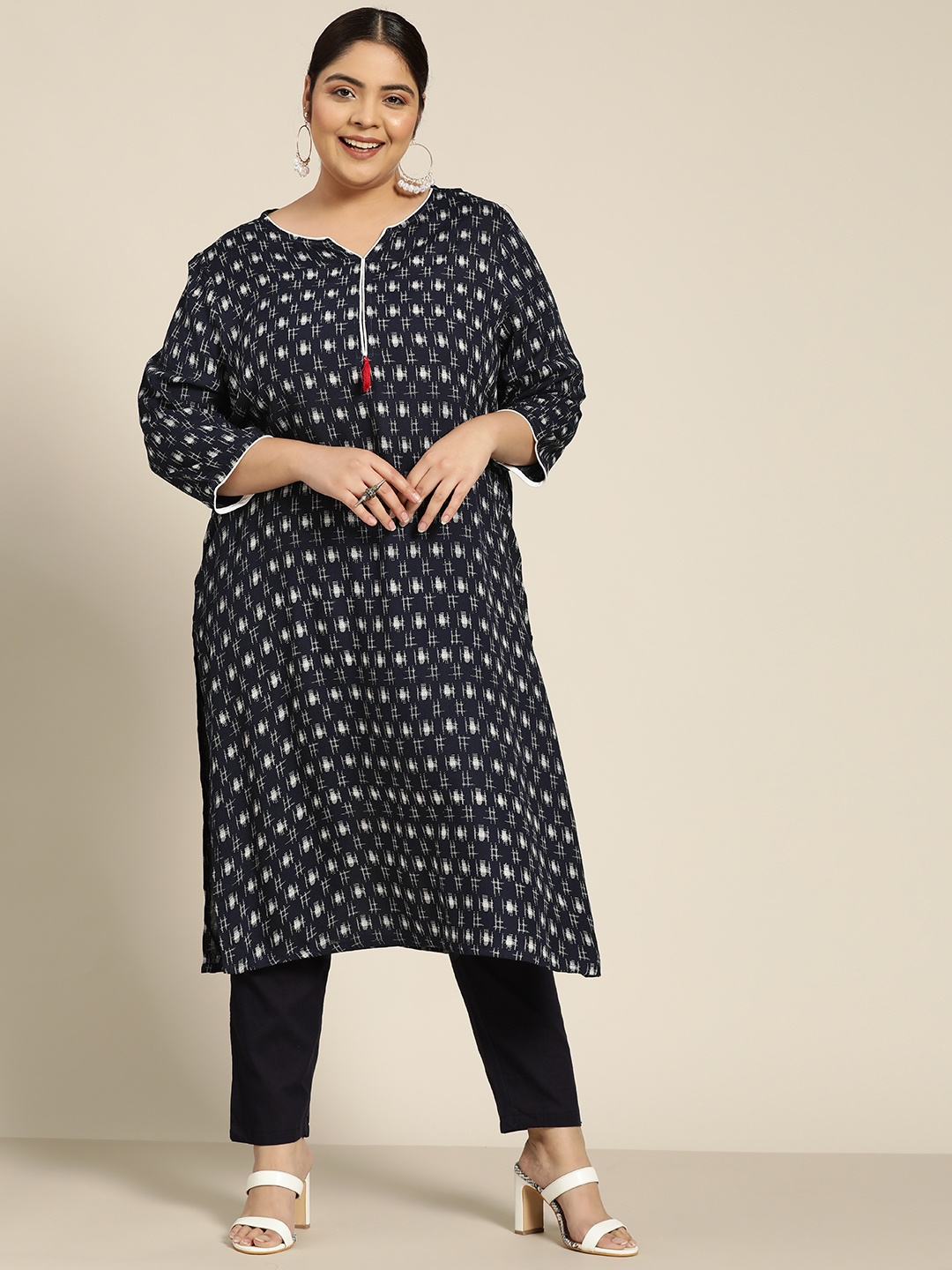 

Sztori Plus Size Women Navy Blue & White Printed Indigo Kurta