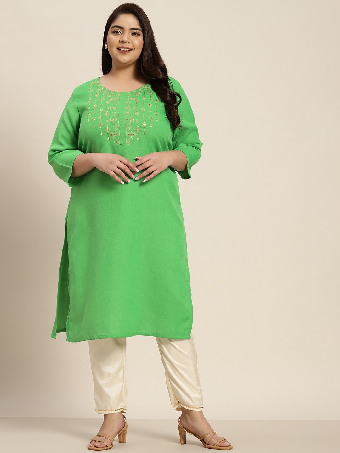 

Sztori Women Plus Size Green & Golden Ethnic Motifs Embroidered Yoke Design Kurta