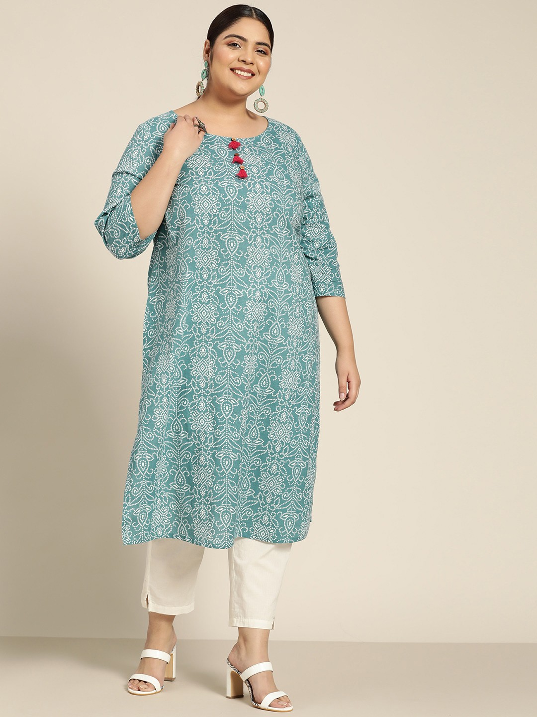 

Sztori Women Plus Size Teal & White Ethnic Motifs Print Straight Kurta
