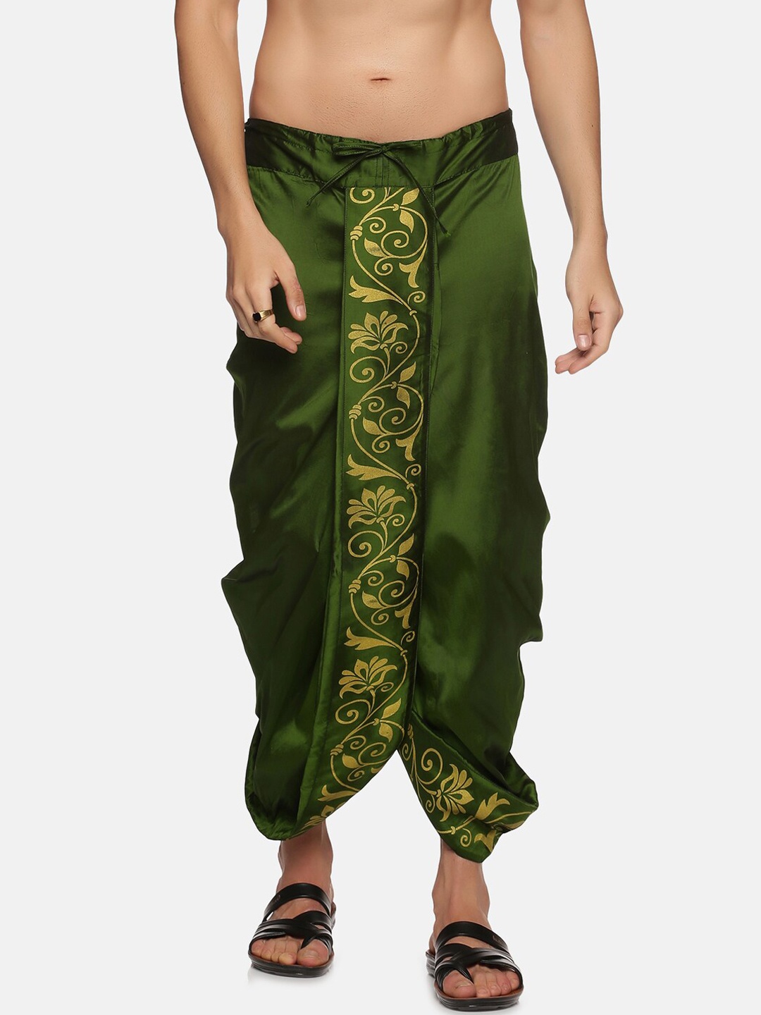 

Sethukrishna Men Green Printed Dhoti