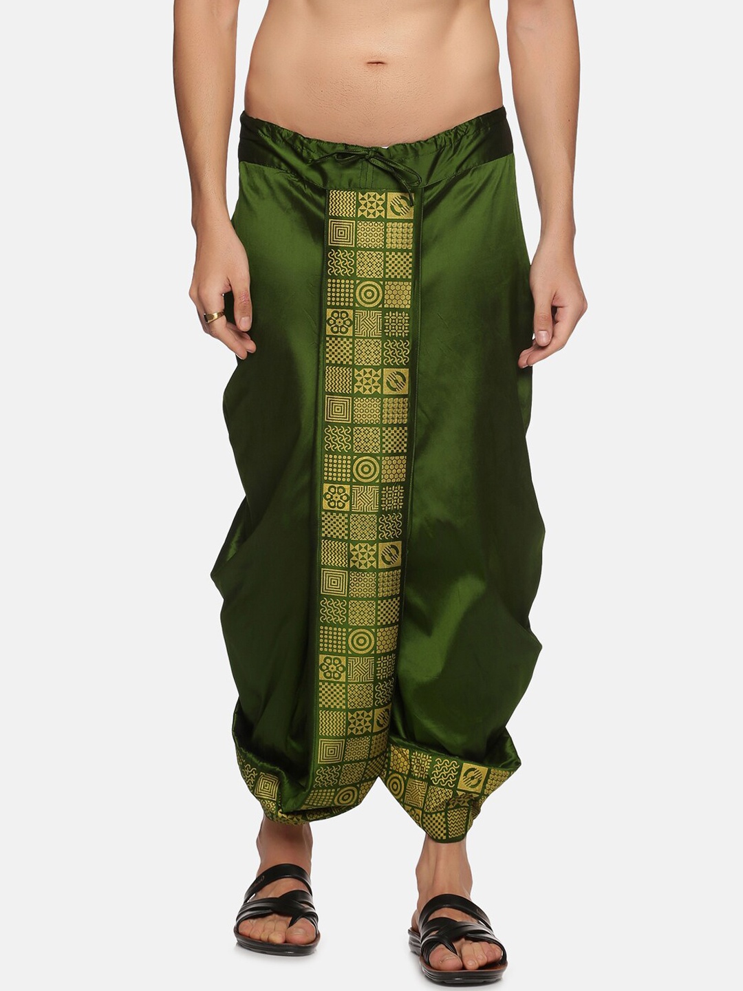 

Sethukrishna Men Green Printed Dhoti