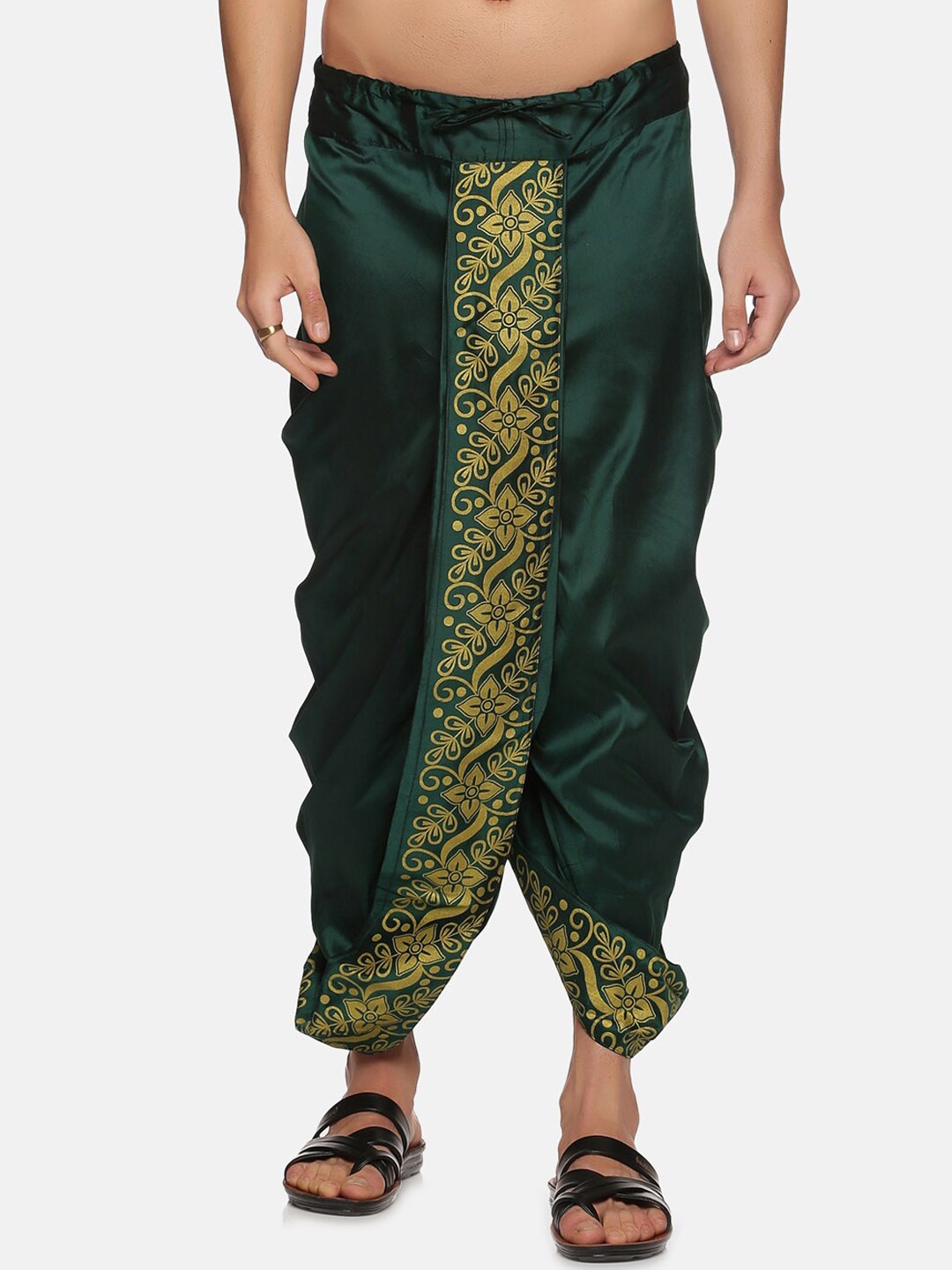 

Sethukrishna Men Green Printed Dhoti Pant