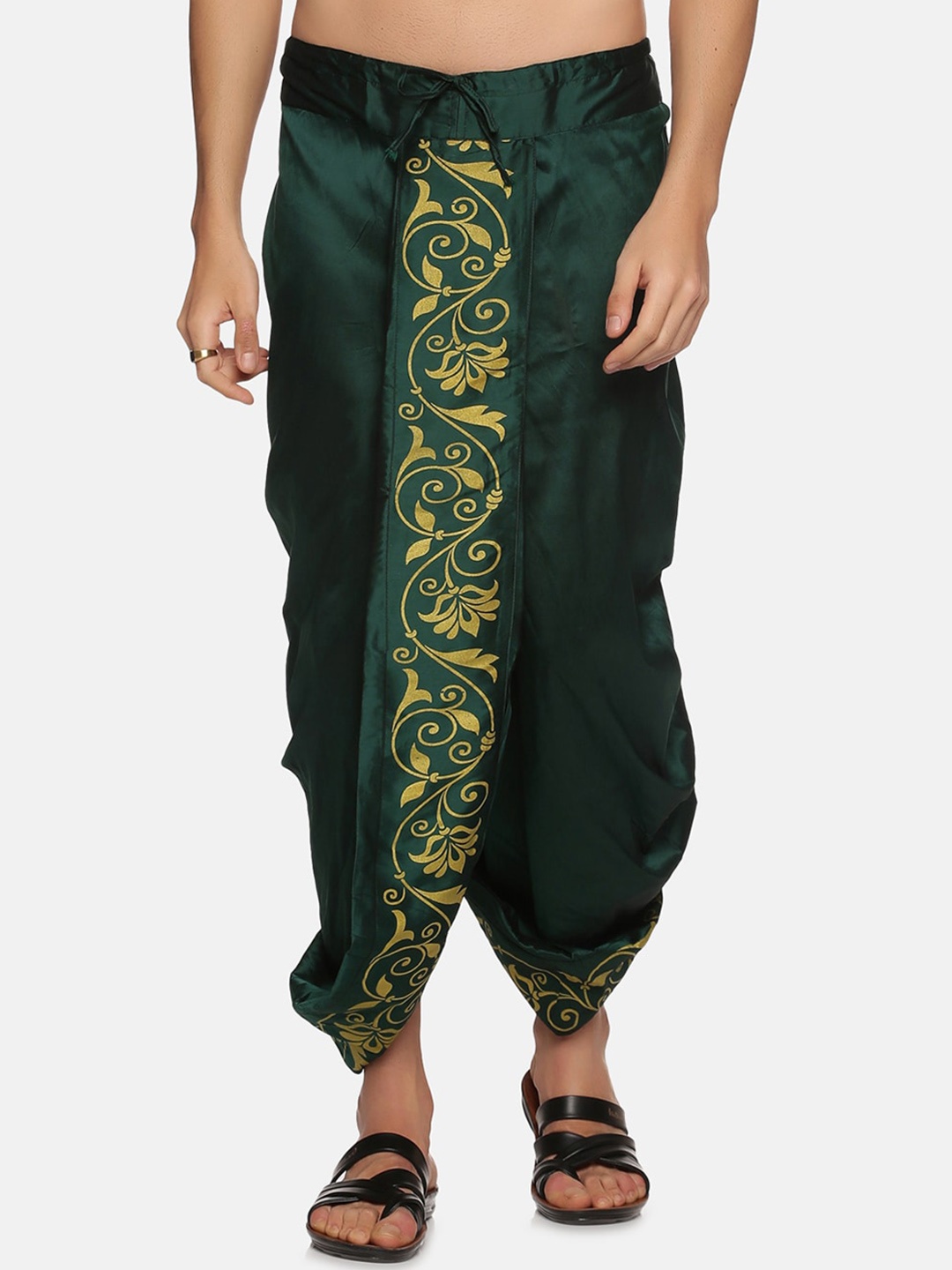 

Sethukrishna Men Green Printed Dhoti