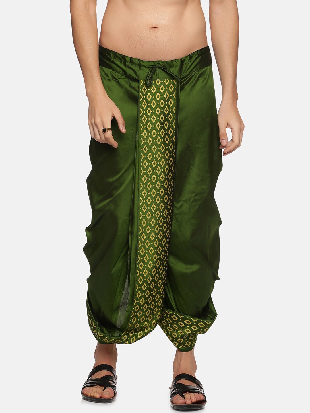 

Sethukrishna Men Green Printed Dhoti