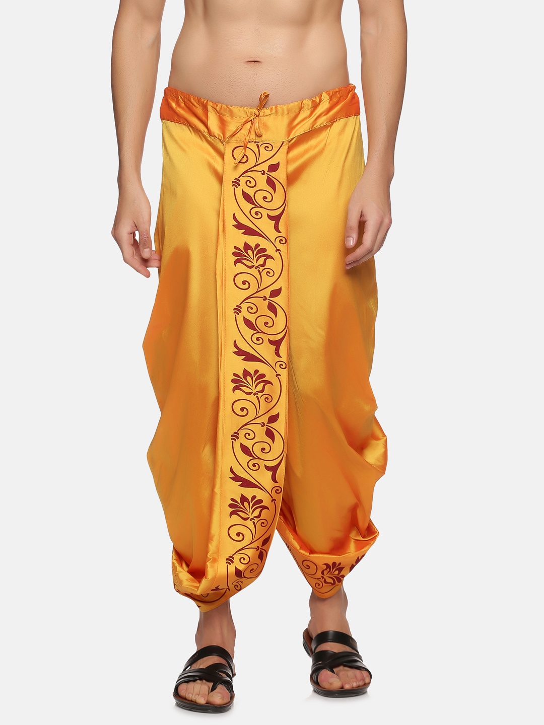 

Sethukrishna Men Yellow Printed Dhoti