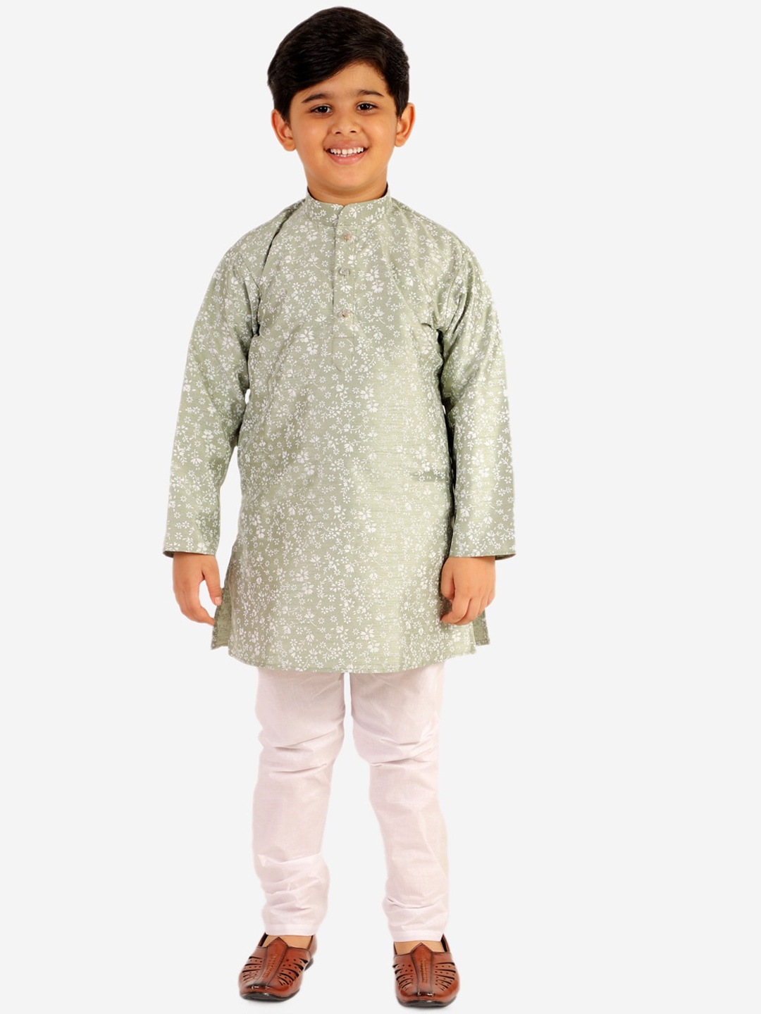 

Pro-Ethic STYLE DEVELOPER Boys Printed Kurta with Churidar, Green