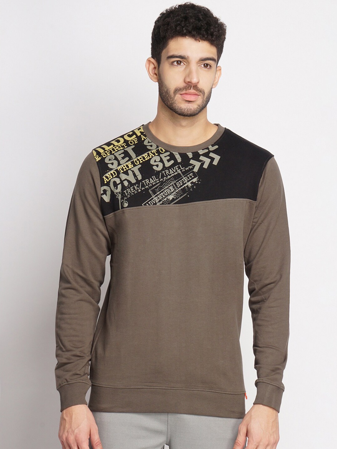 

Wildcraft Men Olive Green Printed Sweatshirt